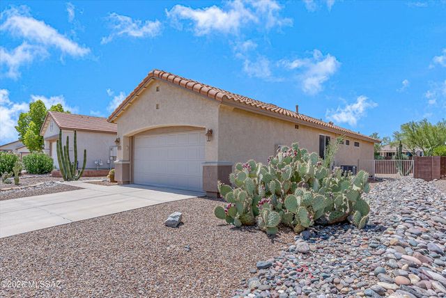 8071 W Mesa Point Drive, Tucson, AZ 85743
