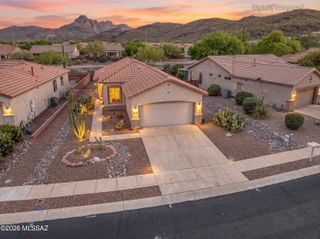 8071 W Mesa Point Drive, Tucson, AZ 85743