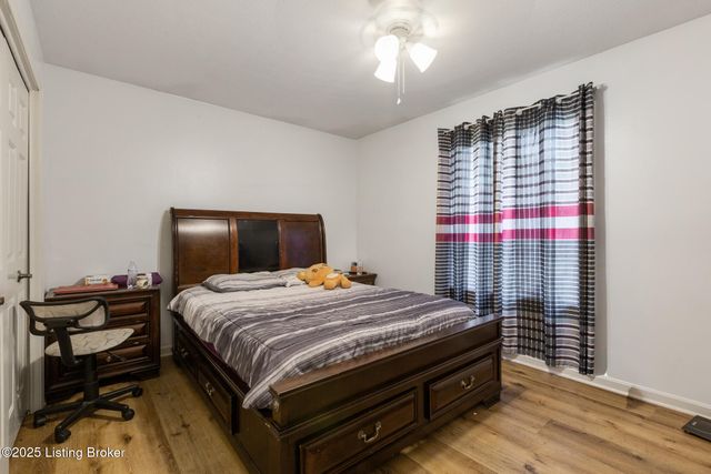 1423 Sullivan Ln, Bardstown, KY 40004