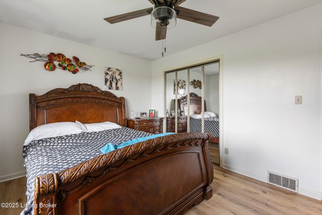 1423 Sullivan Ln, Bardstown, KY 40004