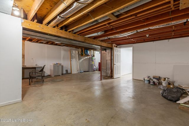 1423 Sullivan Ln, Bardstown, KY 40004