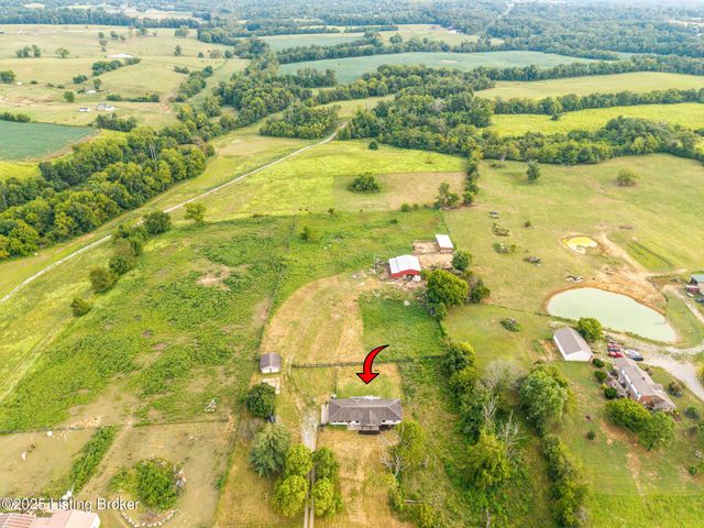 1423 Sullivan Ln, Bardstown, KY 40004