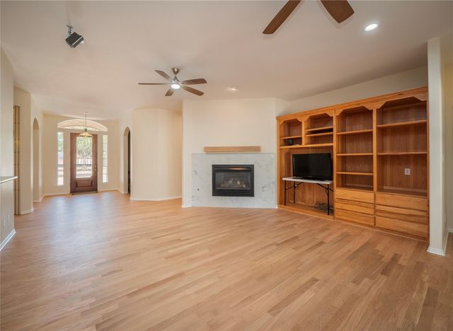 4401 Sam Bass RD, Round Rock, TX 78681