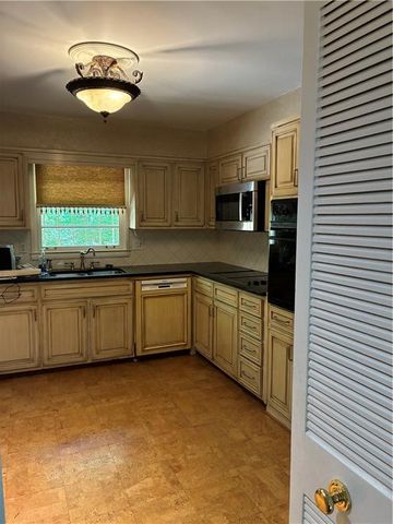 1357 Vista Leaf Drive, Decatur, GA 30033