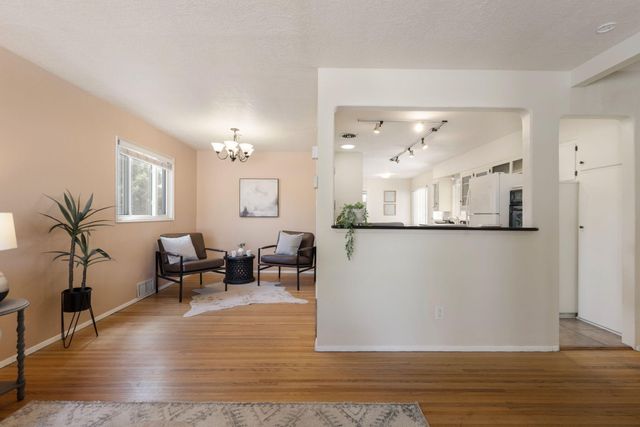 801 Monroe Street NE, Albuquerque, NM 87110