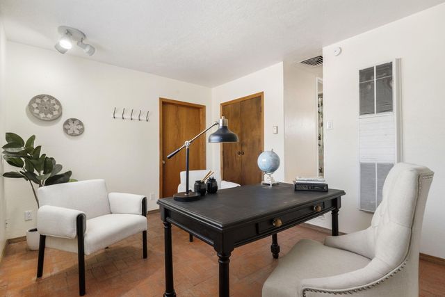 801 Monroe Street NE, Albuquerque, NM 87110