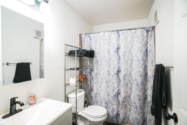 2654 CARRIE LYNN DRIVE, North Pole, AK 99705