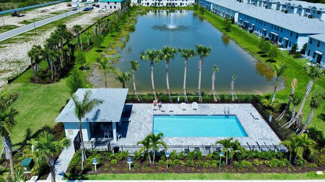 560 Salisbury Circle, Fort Pierce, FL 34982