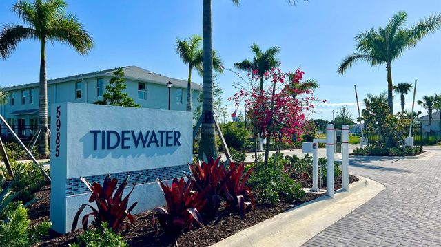 560 Salisbury Circle, Fort Pierce, FL 34982