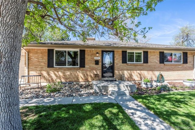 6657 S Lee Court, Centennial, CO 80121