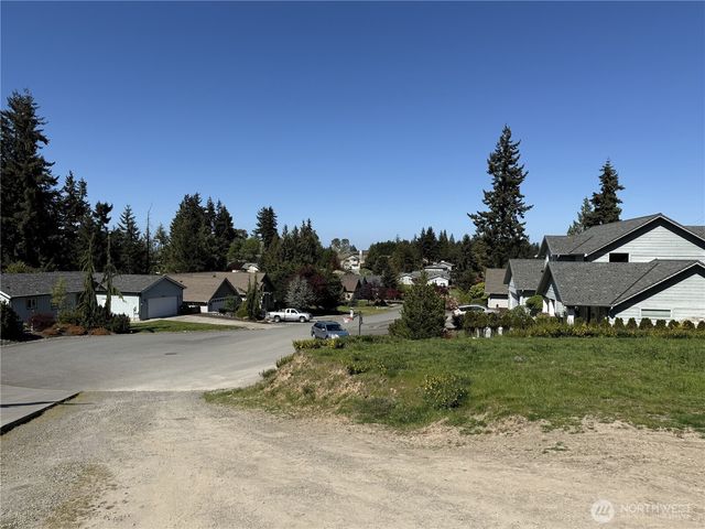 9999 Aurora Court, Port Angeles, WA 98363