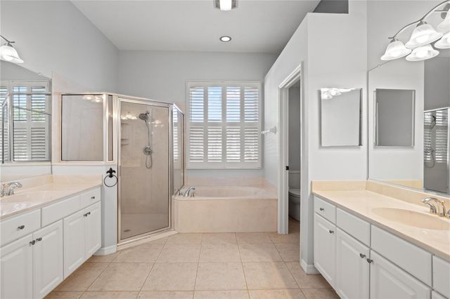 1305 CRYSTAL GREENS DRIVE, Sun City Center, FL 33573