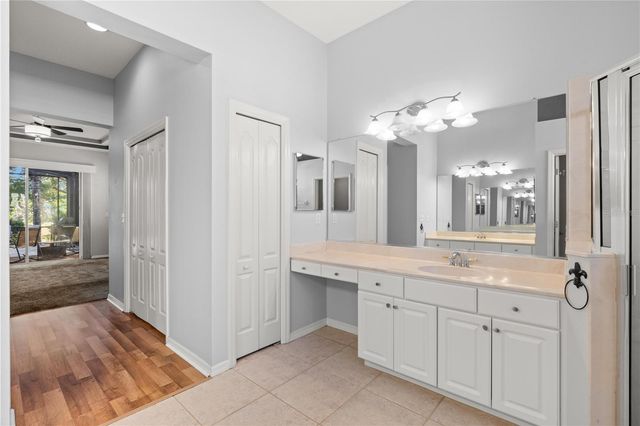 1305 CRYSTAL GREENS DRIVE, Sun City Center, FL 33573