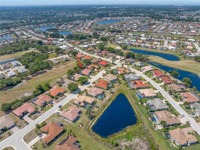 1305 CRYSTAL GREENS DRIVE, Sun City Center, FL 33573