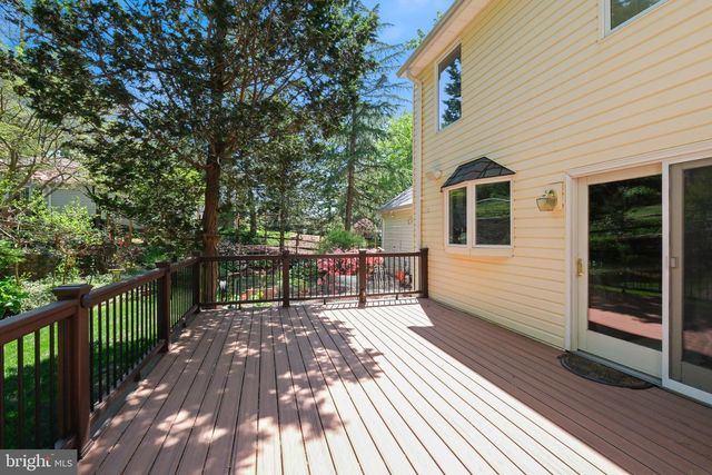 9 MAGIC MOUNTAIN CT, Rockville, MD 20852