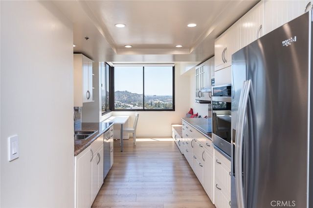 345 Pioneer Drive 1404, Glendale, CA 91203