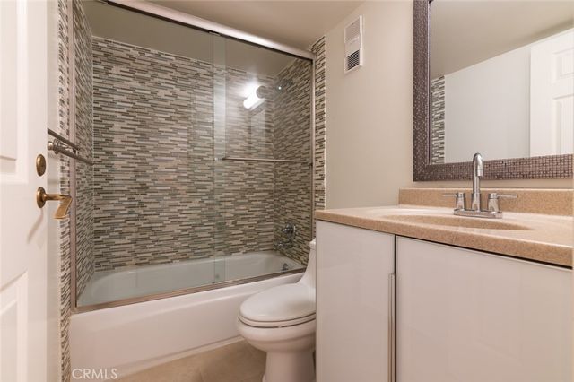 345 Pioneer Drive 1404, Glendale, CA 91203