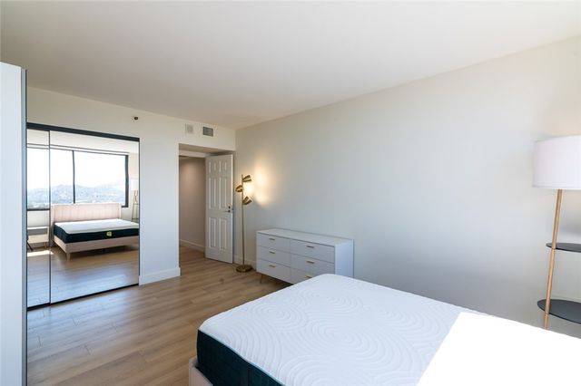 345 Pioneer Drive 1404, Glendale, CA 91203