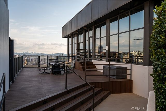 345 Pioneer Drive 1404, Glendale, CA 91203