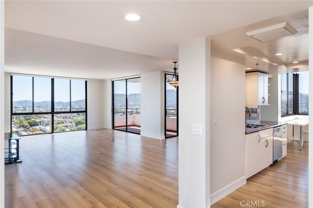 345 Pioneer Drive 1404, Glendale, CA 91203