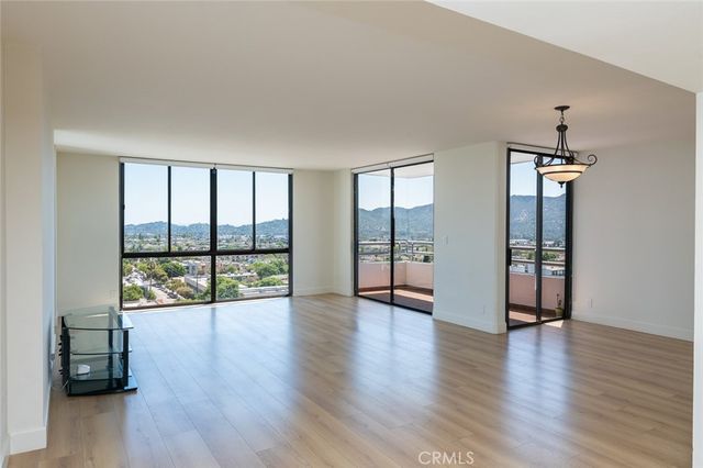 345 Pioneer Drive 1404, Glendale, CA 91203