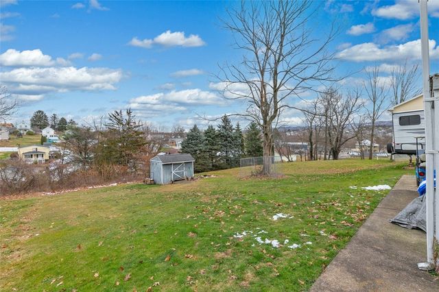 20 Crawford St, North Union Twp, PA 15401