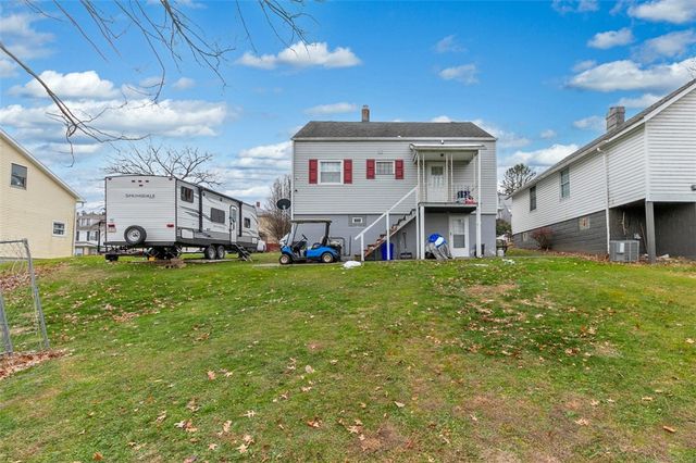 20 Crawford St, North Union Twp, PA 15401