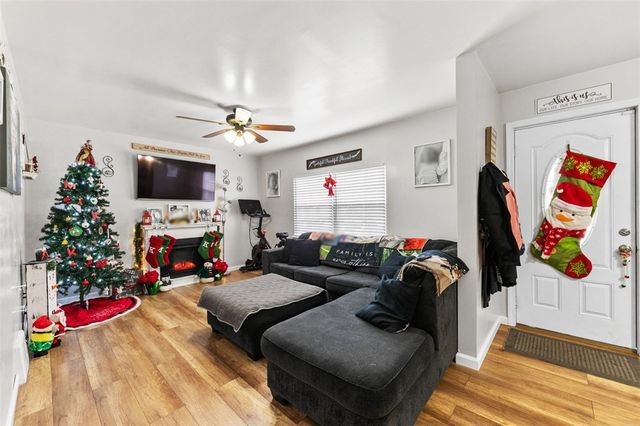 20 Crawford St, North Union Twp, PA 15401