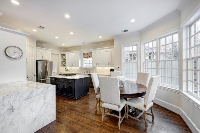 4028 Riley Street, West University Place, TX 77005