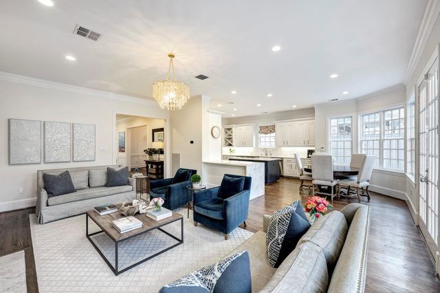 4028 Riley Street, West University Place, TX 77005