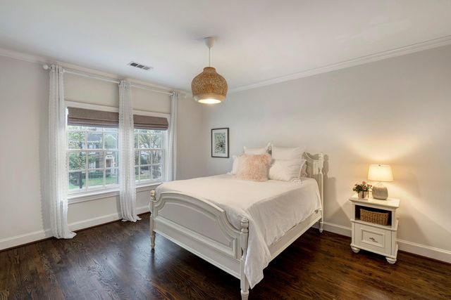 4028 Riley Street, West University Place, TX 77005