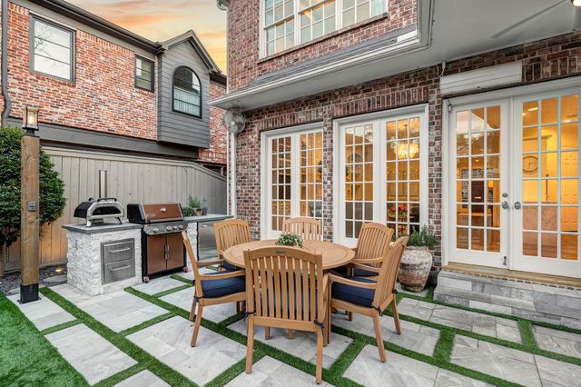 4028 Riley Street, West University Place, TX 77005