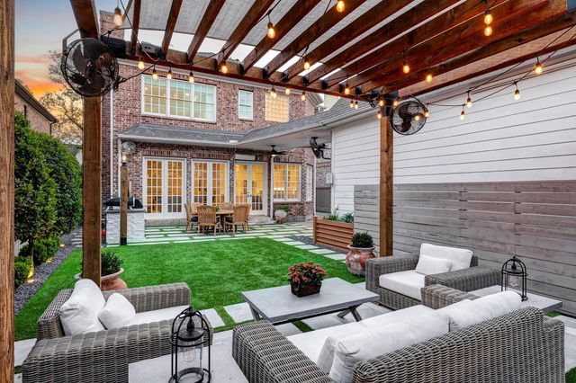 4028 Riley Street, West University Place, TX 77005