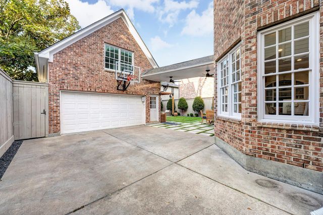 4028 Riley Street, West University Place, TX 77005