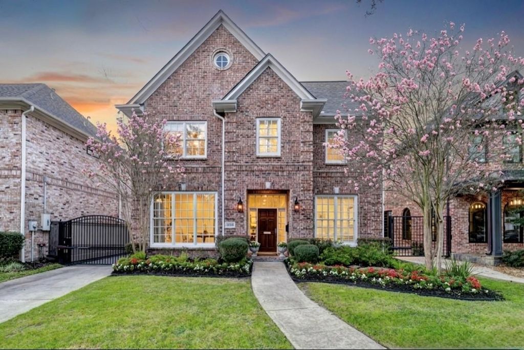 4028 Riley Street, West University Place, TX 77005