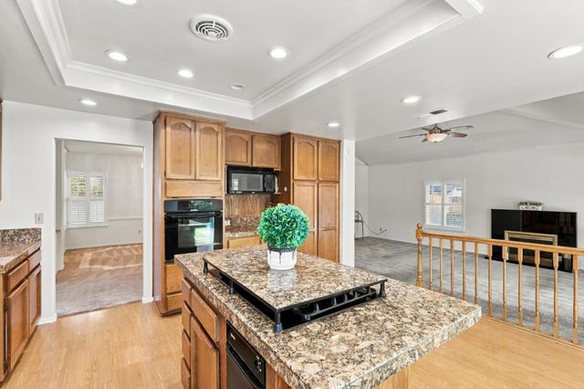8908 Royal Gate Way, Elk Grove, CA 95624