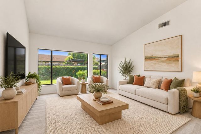8908 Royal Gate Way, Elk Grove, CA 95624