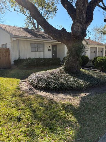 10226 Old Orchard Road, La Porte, TX 77571