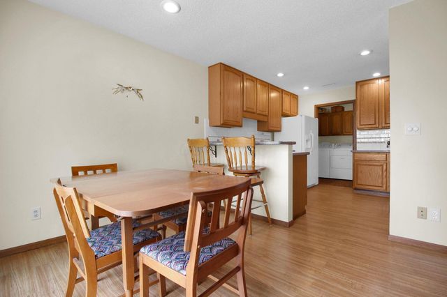 1240 Dunhurst Street, Circleville, OH 43113