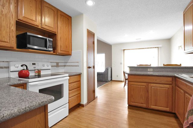 1240 Dunhurst Street, Circleville, OH 43113