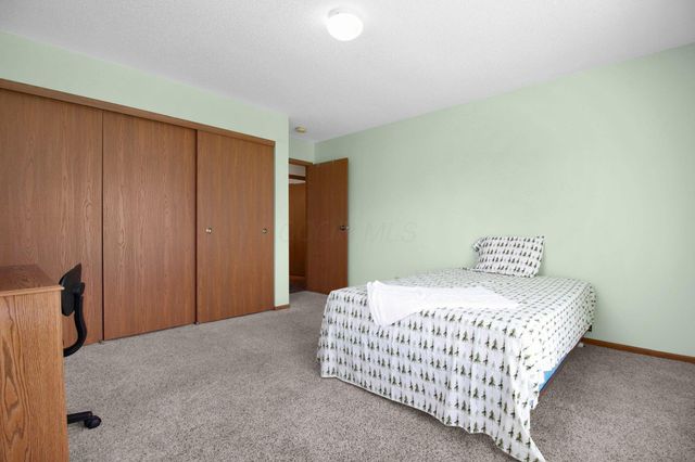 1240 Dunhurst Street, Circleville, OH 43113