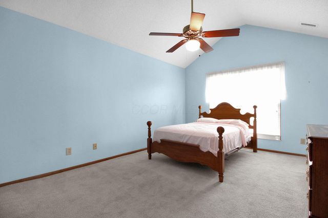 1240 Dunhurst Street, Circleville, OH 43113