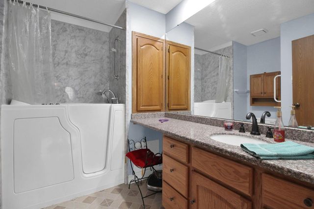 1240 Dunhurst Street, Circleville, OH 43113