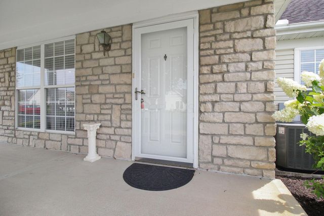 1240 Dunhurst Street, Circleville, OH 43113