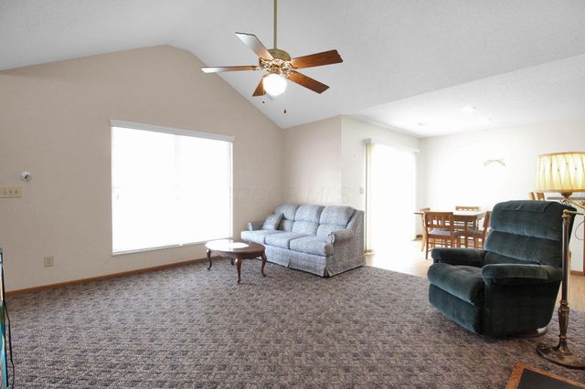 1240 Dunhurst Street, Circleville, OH 43113