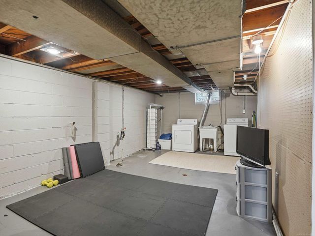 1012 N Blair Avenue, Royal Oak, MI 48067