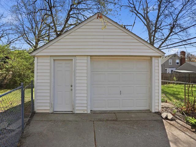 1012 N Blair Avenue, Royal Oak, MI 48067