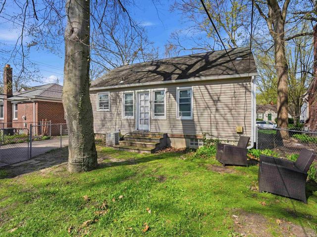 1012 N Blair Avenue, Royal Oak, MI 48067