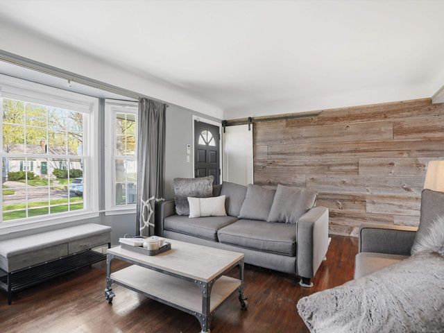 1012 N Blair Avenue, Royal Oak, MI 48067