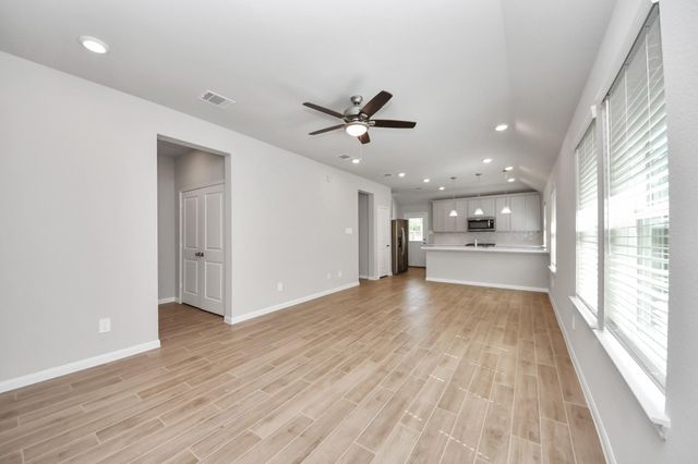 21322 Catelonia Yew Court, Tomball, TX 77377